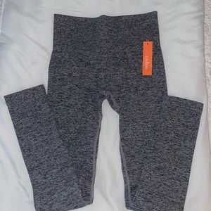 Colsie ribbed leggings NWT